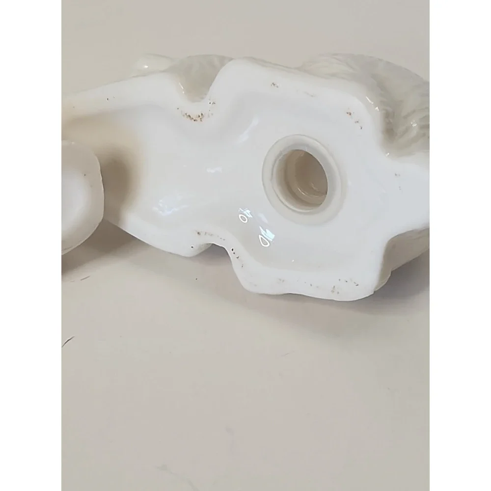 Vintage 1980s White Ceramic Bunny Rabbit Salt Pepper Shakers Crouching Easter 5